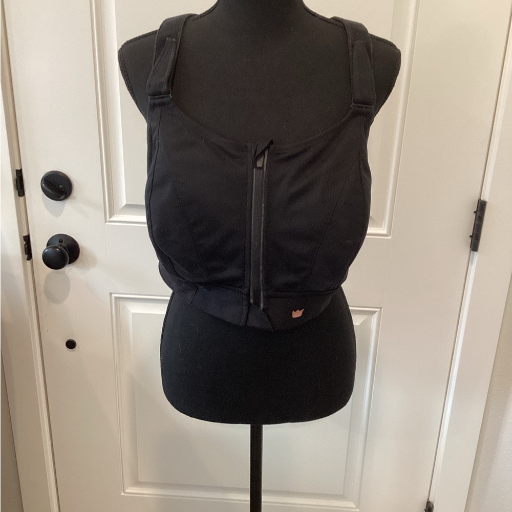 SHEFIT Black Zippered Crop Tank Bra